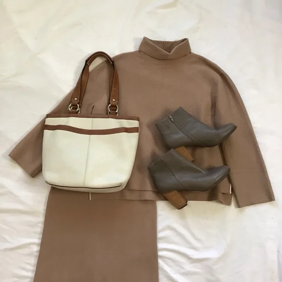 Vionic Women Stylish Gray Ankle Boots & Booties Size 8 with Brown Heels - Picture 2 of 10